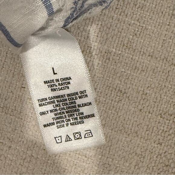 Aeropostale Long Sleeve Blue Striped Cropped Button Down Size Large - Picture 3 of 6